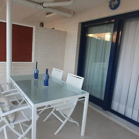 Frente A La Marina De Apartamento *