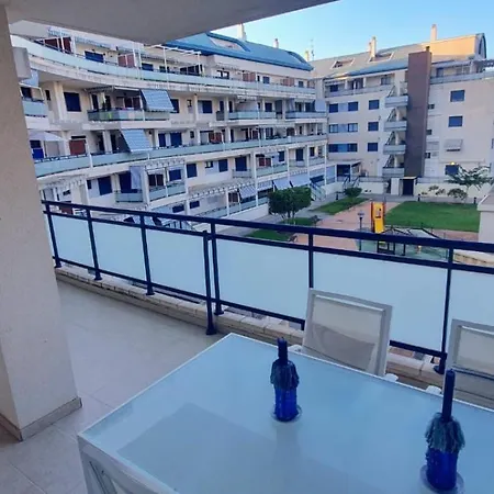 Frente A La Marina De * Dénia